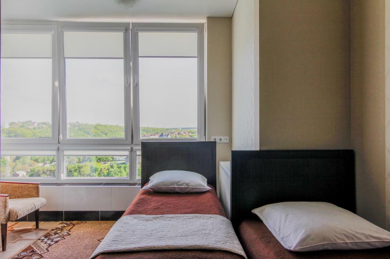 Rooms With Fortetsya View 2 Kamieniec Podolski Zewnętrze zdjęcie