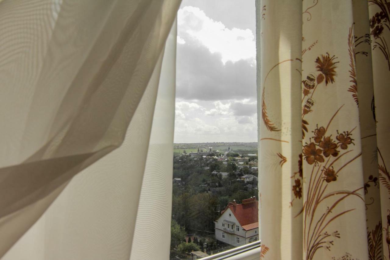 Rooms With Fortetsya View 2 Kamieniec Podolski Zewnętrze zdjęcie