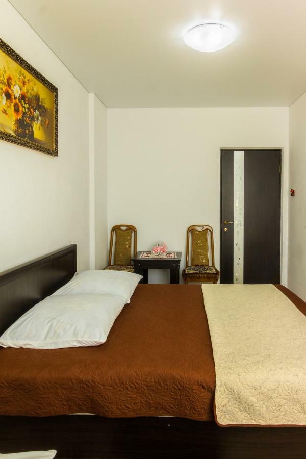 Rooms With Fortetsya View 2 Kamieniec Podolski Zewnętrze zdjęcie